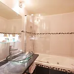 Relais Du Vieux 4*
