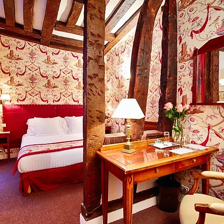 Relais Du Vieux 4*
