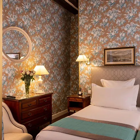 Relais Du Vieux Париж