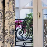 Relais Du Vieux 4*