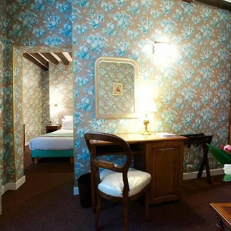 Relais Du Vieux Hotel Paris