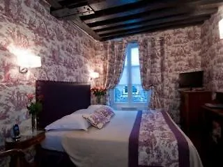 מלון Relais Du Vieux 4*