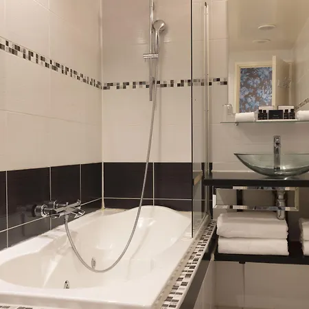 Relais Du Vieux 4* פריז