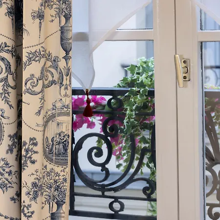 Relais Du Vieux 4*
