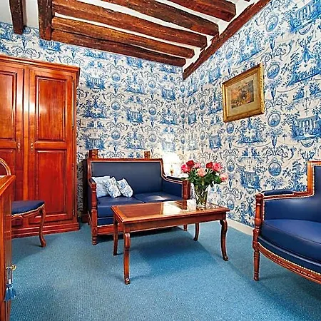 Relais Du Vieux Hotel Paris