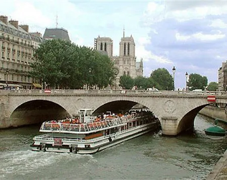 Hotel Relais Du Vieux 4*